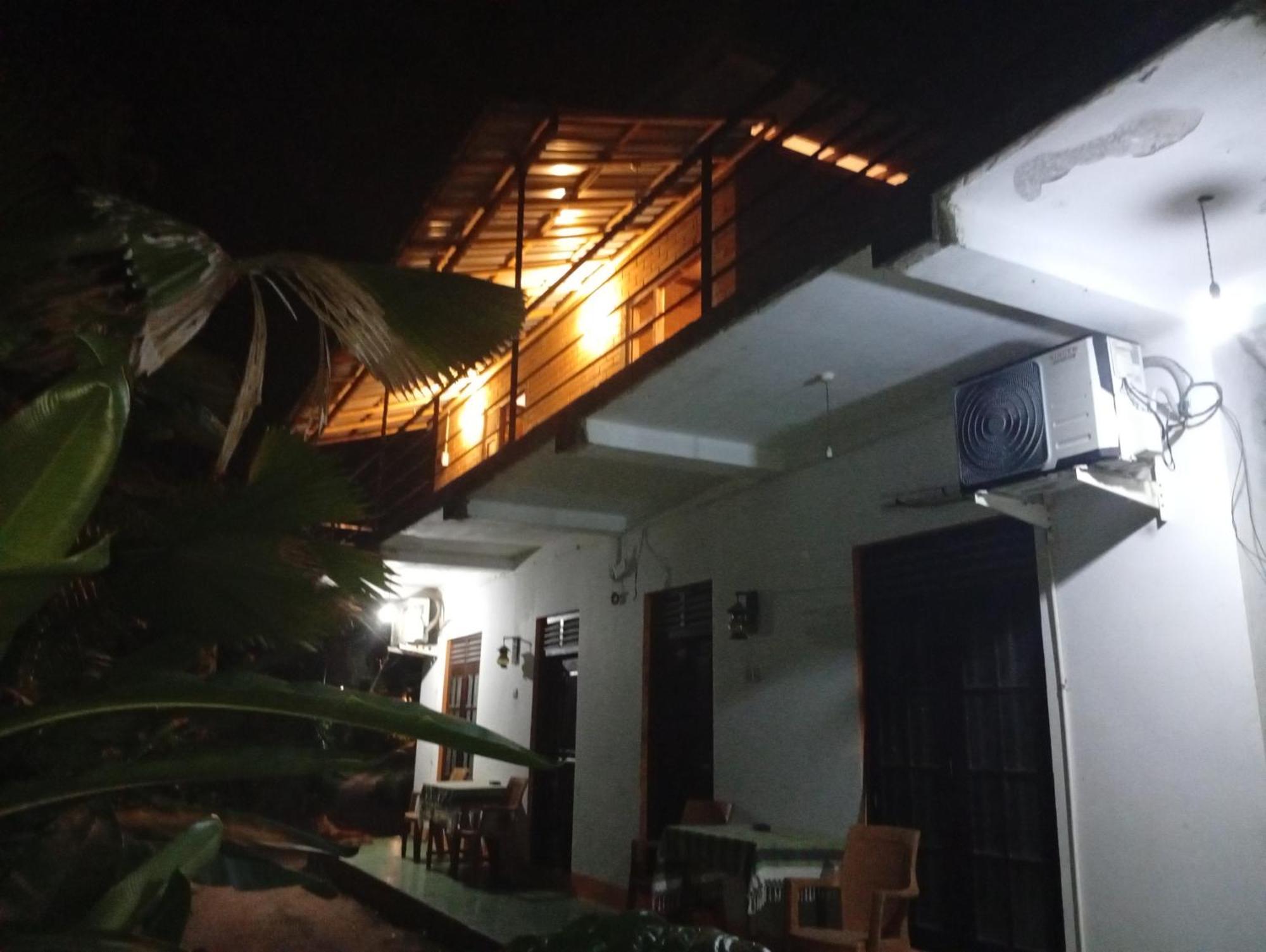 Jungle Guest ,Mirissa Exterior foto