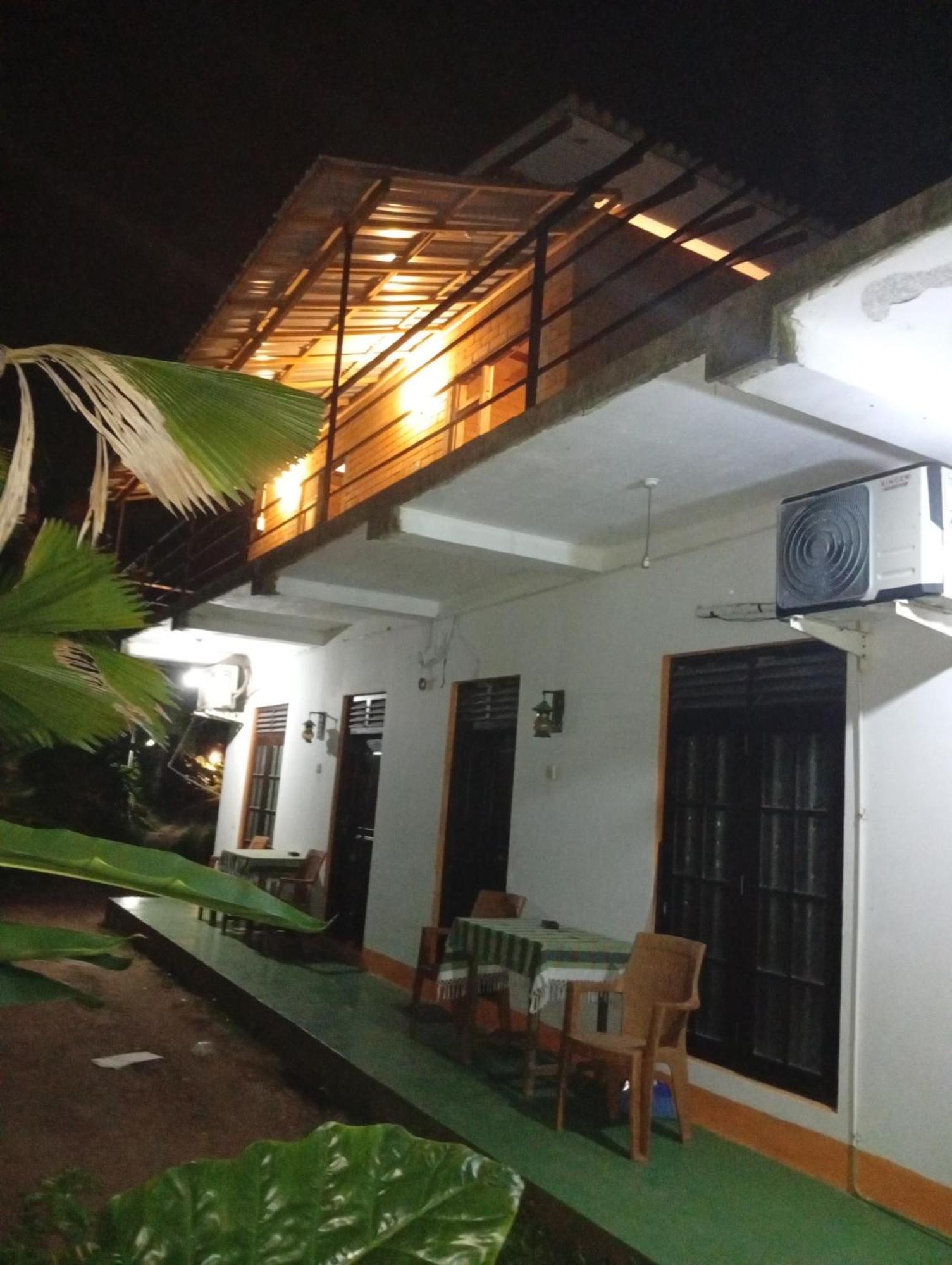 Jungle Guest ,Mirissa Exterior foto